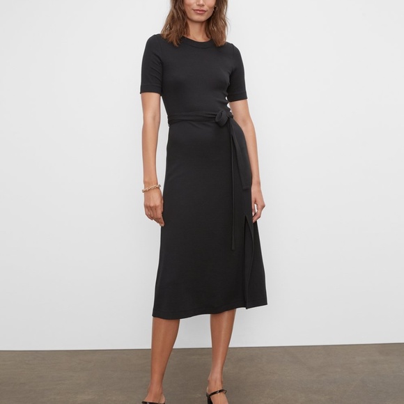 Short Sleeve Rib-Knit Midi Dress - New With Tags - NEVER WORN - Black - Picture 1 of 4